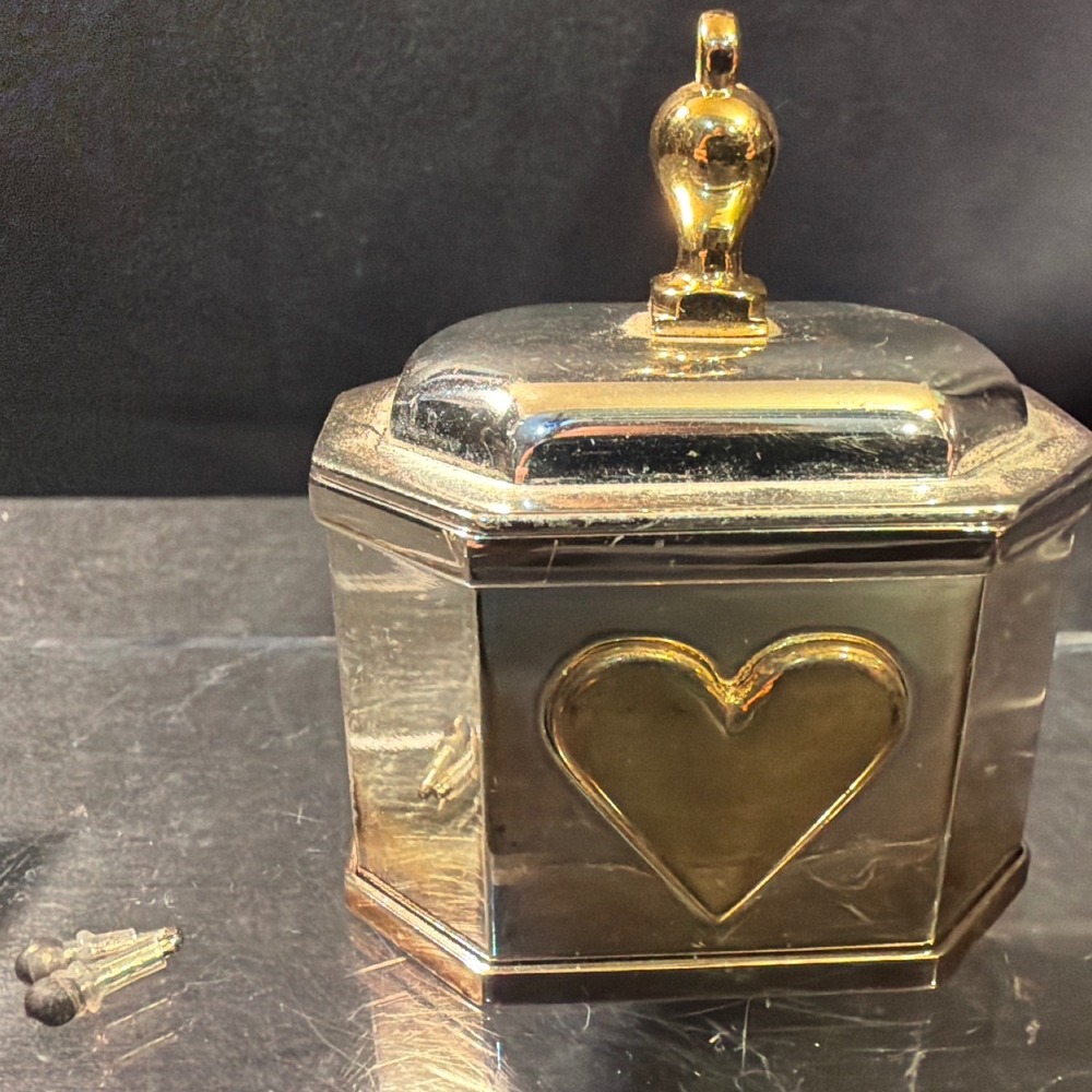 Vintage Hexagon Silver Tone Heart Trinket Box Bird Finial Locking Lid Case